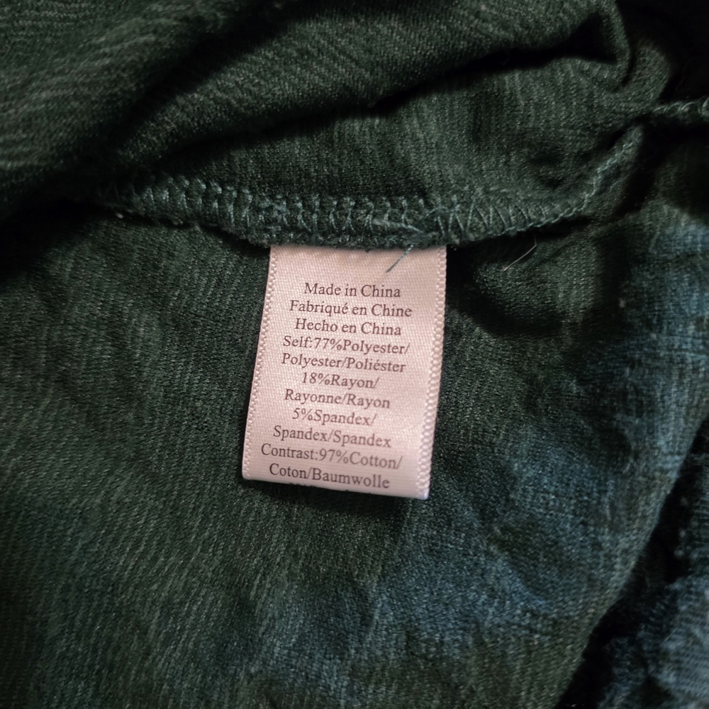 Anthropologie Porridge Green Quilted Textured Top with Leaf Print Sleeves - Picture 6 of 8